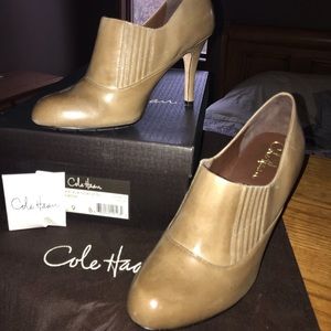 Cole Hahn, Nike Air Talia Heels, Greige, Size 9